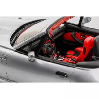 BMW Z3 M Roadster Titan Silver 1999 OttO mobile 1:18 Resinemodell (Türen, Motorhaube... nicht zu öffnen!)